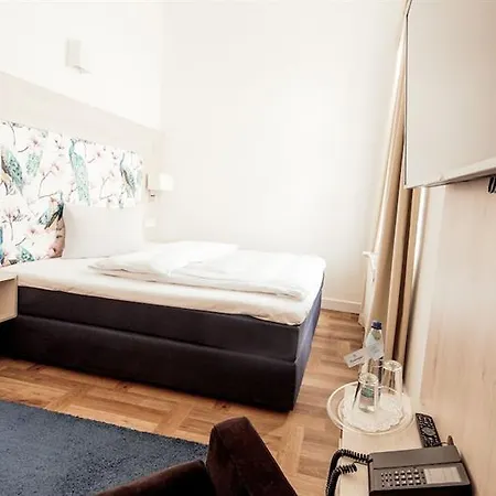 Hotel Denner